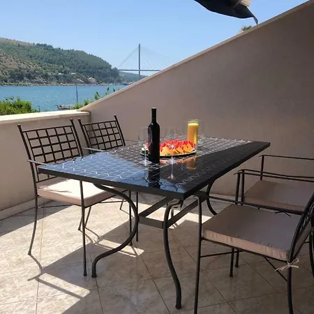 Apartman Lorko *