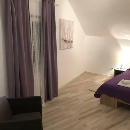 Lorko Apartman *